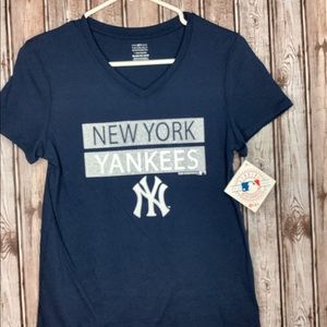 Girls New York Yankees T-shirt NWT